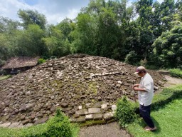 Candi Sumur Gantung Mojokerto Konon Dibangun untuk Persembahan Bukti Cinta