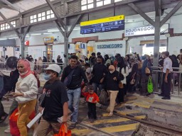 1500 Lebih Orang Lakukan Perjalanan Kereta Api dari Stasiun Bojonegoro