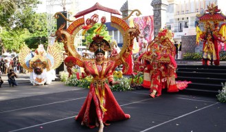 Angkat Keragaman Budaya, Banyuwangi Ethno Carnival Pukau Wisatawan