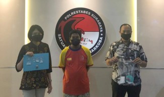 Rumah Bandar Narkoba Digerebek, Polisi Temukan Ini di Atas Kasur