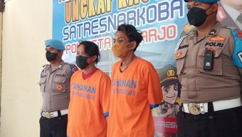 Polisi Ringkus Duet Kuli Bangunan dan Buruh Pabrik Pengedar Sabu Sidoarjo
