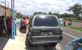 Polisi Pengemudi Mobil Dinas Polri Penabrak Dua Motor di Jombang Diperiksa