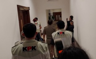 KPK Juga Geledah Ruang Kerja Wakil Gubernur Jatim
