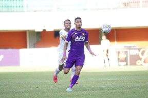 Divaldo Minta Skuad Persik Tunjukkan Gaya Main Keras Khas Jawa Timuran