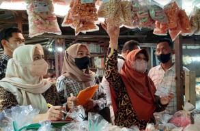 Dinkes Sidak Pasar di Mojokerto, Hasilnya Bikin Kita Lebih Teliti Berbelanja