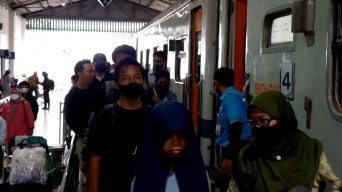 Kedatangan Penumpang di Stasiun Tulungagung Mulai Meningkat