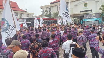Ratusan Perangkat Desa di Kabupaten Pasuruan Juga Berangkat Demo ke Jakarta