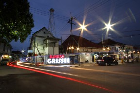 FOTO: Romantisme Malam di Bandar Grissee