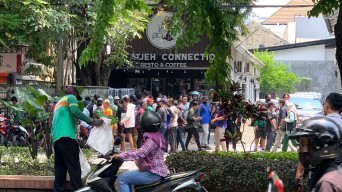 Sidang Perdana Tragedi Kanjuruhan Dikawal Bonek, Komentarnya Begini
