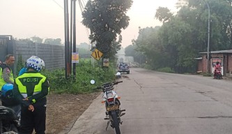 Gadis di Mojokerto Tewas Tertabrak saat Mendahului Truk