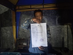 Korban Penipuan Kerja ke Australia Serahkan Sejumlah Bukti ke Polres Jombang