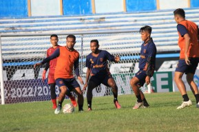 Nelangsa...Persela Lamongan Bubarkan Pemain Imbas Kompetisi Mandek