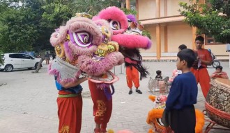 Keren! Ponpes Sunan Drajat Lamongan Punya Kesenian Barongsai