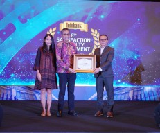 Bank Jatim Dinobatkan sebagai Pemilik Nasabah Terloyal