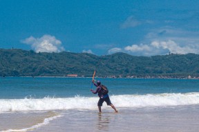 Duh... Terumbu Karang di Pantai Brumbun dan Gerangan Tulungagung Rusak