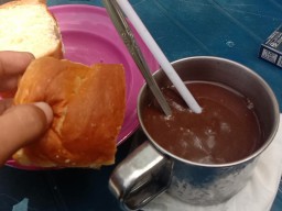 Rekomendasi Es Cokelat di Surabaya, Ada yang Berjualan Sejak 1950