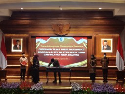 Khofifah Teken Kontrak PI 10% Wilayah Kerja Migas, Ini Tujuannya