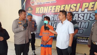Penemuan Mayat Pria Berbaju Merah, Pelaku Sembunyi di Lemari
