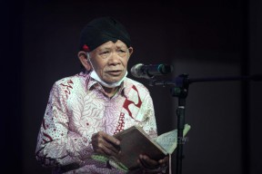 FOTO: Mbah Mat Kauli, Maestro Macapat Asal Gresik