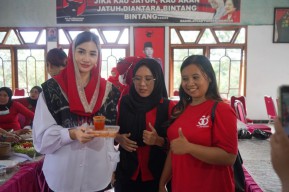 Peringati HUT PDI Perjuangan, Novita Ajak Kader Kenalkan Olahan Ikan