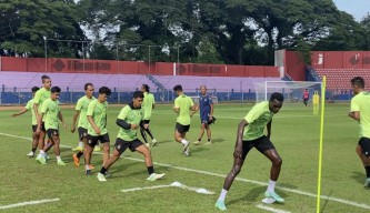 Divaldo Alves Janji Persik Kediri Beri Kejutan Lawan MU, Apa Itu?