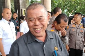 Tewas Usai Pesta Miras hingga Senyum Kusnadi Soal KPK