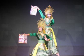 FOTO: Tari Damar Kurung Sanggar Seni Nyai Ageng Pinatih Gresik