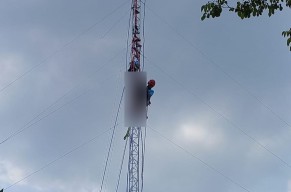 Teknisi Sidoarjo Tewas di Ketinggian 10 Meter saat Pasang Kabel Orari
