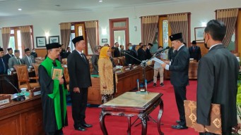 Tersandung Kasus Korupsi, Dua Mantan Pimpinan DPRD Tulungagung Diberhentikan