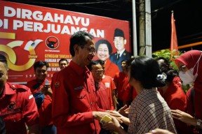 Bangga dan Antusias! Milenial Surabaya Ikut Paduan Suara HUT PDIP ke-50