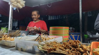Masih Ada Mbok Nom di Angkringan Cak Mis, Krisdayanti Juga Boleh Dicicipi