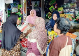 2 Ton Beras Murah Ludes Terjual dalam 30 Menit di Sumenep