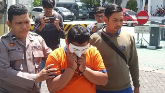 Guru Cabul Keracunan Fantasi Seks, 7 Murid Jadi Sasaran