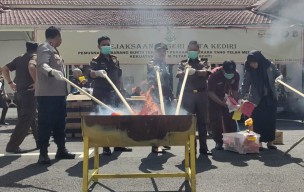 Sabu Senilai Rp3 Miliar Hasil Sitaan Kejari Kota Kediri Dimusnahkan
