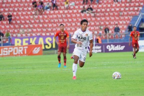 Amarah Divaldo saat Turun Minum Antar Persik Kediri Menang Besar