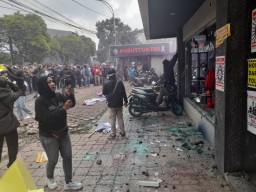 Tersangka Kasus Pengerusakan Kantor Arema Bertambah