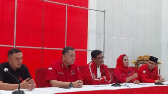 Ke Mana Kusnadi saat Djarot Datangi Kantor PDIP Jatim?