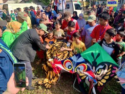 Kemeriahan Lomba Layang-layang Hias dan UMKM di Kota Pasuruan