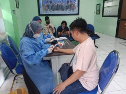 Ketika Para Wartawan Dicek Kesehatannya di Kota Mojokerto