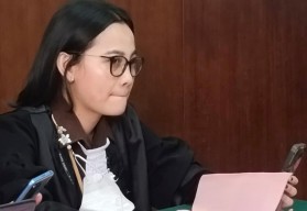 Pemukul Mahasiswa Surabaya dengan Tongkat Baseball Dituntut Penjara 6 Bulan