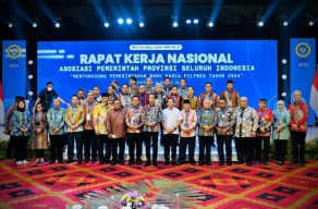 Khofifah Pastikan Iklim Investasi dan Pemulihan Ekonomi di Jatim Membaik