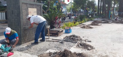 Bank Jatim Perbaiki Podium Alun-Alun, Begini Tanggapan Sekda Jombang