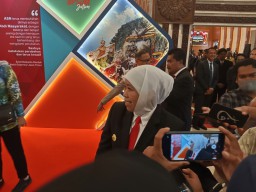 Ditanya soal Jamuan Prabowo, Khofifah: Wis, Suwun..suwun...