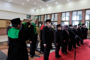 Pejabat Tinggi Pemkot Surabaya Dirotasi, Jumat Langsung Kontrak Kerja