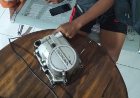 Pas Azan Maghrib Remaja ini Raba-raba Mesin Motor, Endingnya Bikin Ngilu