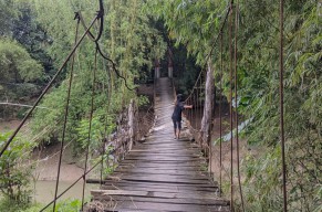 Miris! Jembatan Gantung Penghubung Dua Desa di Bojonegoro ini Nyaris Putus