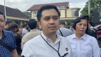 Pasutri Siri di Kediri Gadaikan Mobil Rental, Buat Persalinan