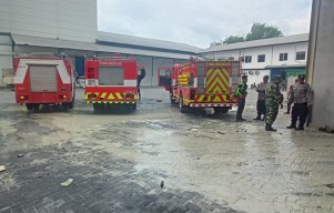 Gudang Beras di Kediri Terbakar, Kerugian Capai Miliaran Rupiah