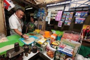 PD Pasar Surya Klaim Harga Beras dan Minyak Goreng di Surabaya Stabil