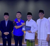 Crazy Rich Surabaya Tom Liwafa Resmi jadi Kader PAN, Maju Caleg?